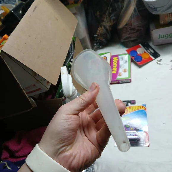 Translucent Kitchen Funnel - Picture 5 of 5